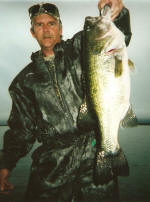 Glenn Bowen with 2 fish over 7lbs