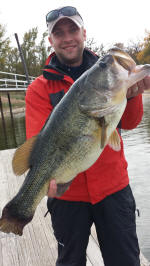 Charlie Robertson caught 11lbs.71oz. bass with Lake Fork Guide Eddie Garrett