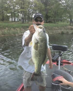 Lake Fork Pro Guide Wendell Moon with a 9lb plus Lake Fork trophy. 